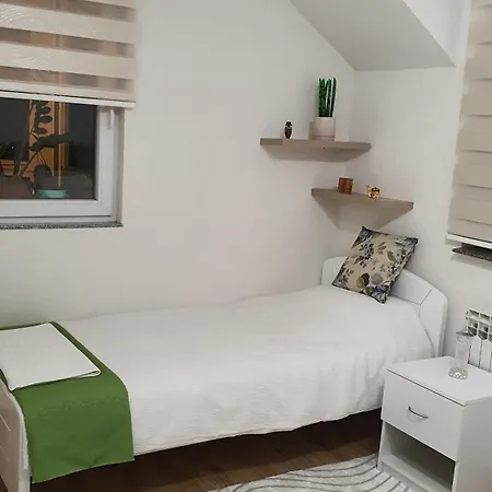 View 2 * سراييفو